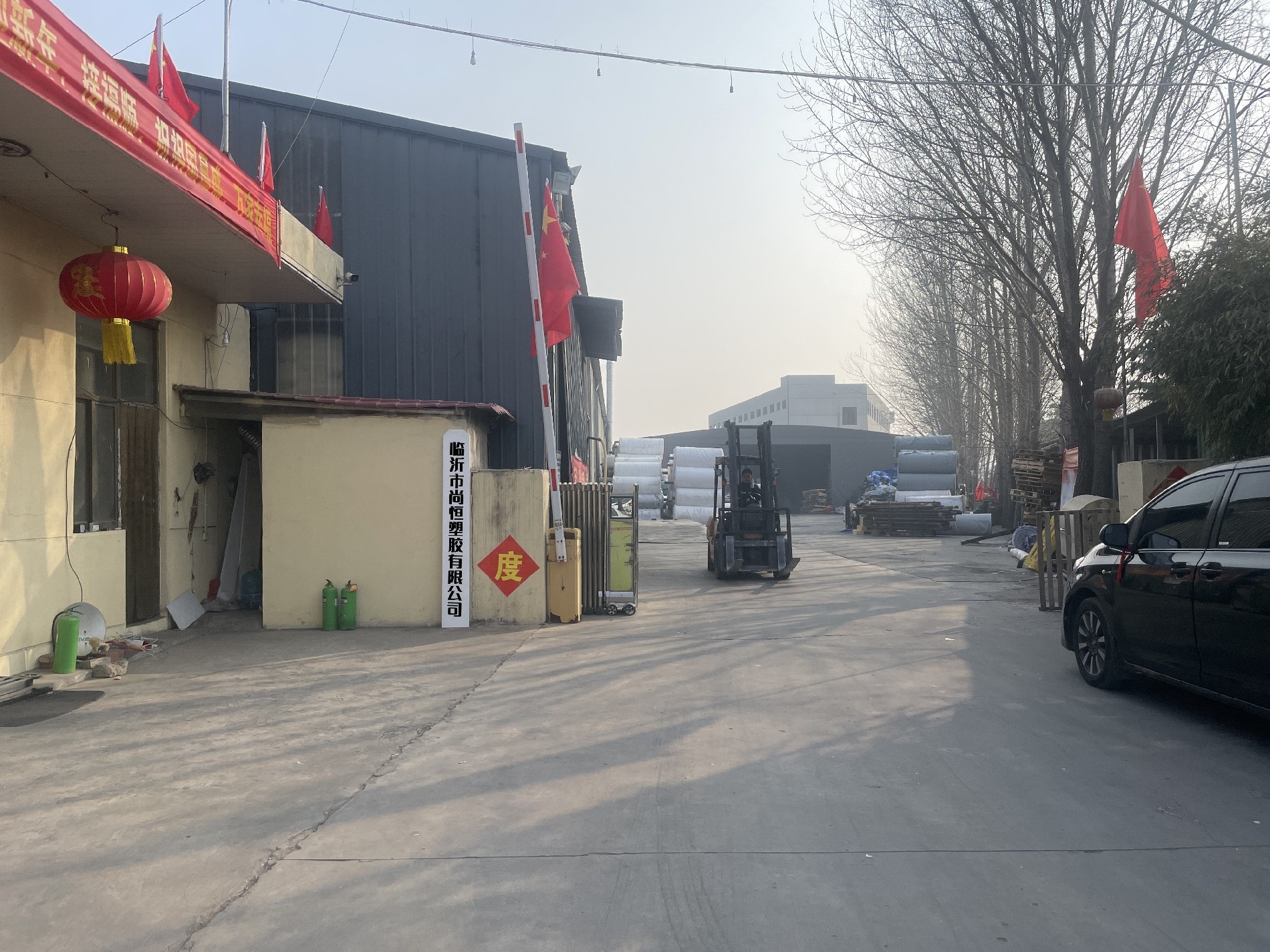 篷布專家——臨沂市尚恒塑膠有限公司，為您提供高品質(zhì)篷布解決方案